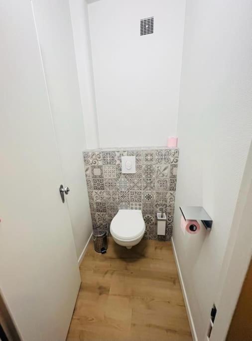 Appart T4 85M2 Spacieux Climatisation Parking Rodez Esterno foto